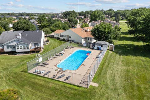 Tiny photo for 4176 Mallard Court, Bettendorf, IA 52722 (MLS # 12691730)