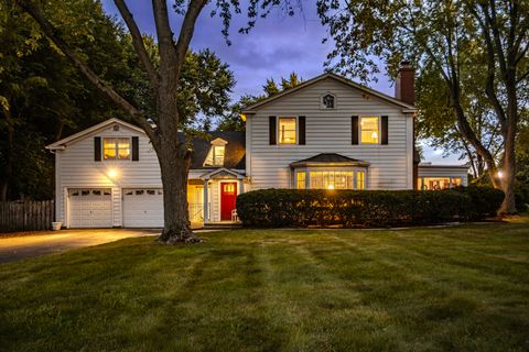 1530 Kaneville Road Geneva IL 60134