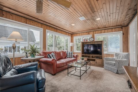 Tiny photo for 1530 Kaneville Road, Geneva, IL 60134 (MLS # 12435742)