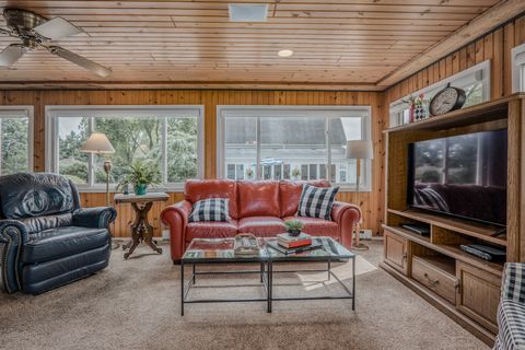 Tiny photo for 1530 Kaneville Road, Geneva, IL 60134 (MLS # 12435742)
