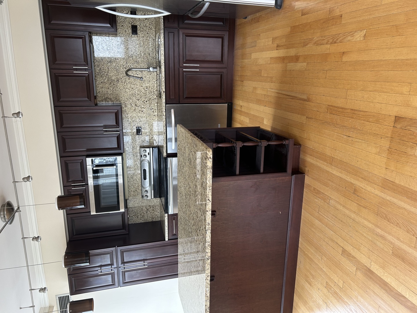 512 N McClurg Court 5501