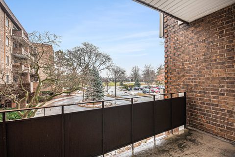 Tiny photo for 700 Wellington Avenue #207, Elk Grove Village, IL 60007 (MLS # 12575848)