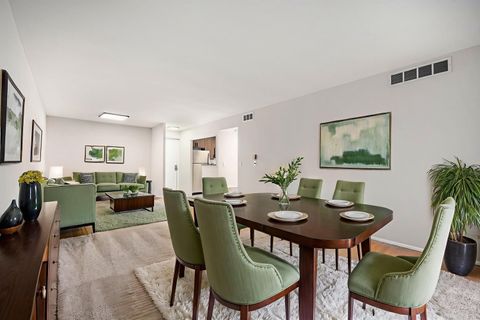 Tiny photo for 700 Wellington Avenue #207, Elk Grove Village, IL 60007 (MLS # 12575848)