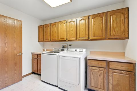 Tiny photo for 18310 Pine Wood Court, Tinley Park, IL 60477 (MLS # 12462956)