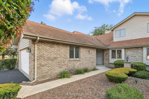 Photo of 18310 Pine Wood Court, Tinley Park, IL 60477 (MLS # 12462956) Photo of 18310 Pine Wood Court, Tinley Park, IL 60477 (MLS # 12462956)