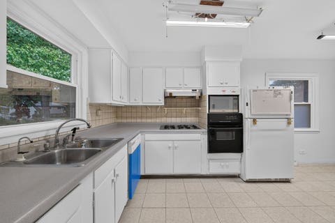 Tiny photo for 431 N Ridgemoor Avenue, Mundelein, IL 60060 (MLS # 12731782)