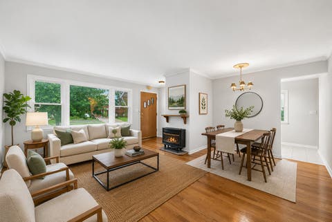 Tiny photo for 431 N Ridgemoor Avenue, Mundelein, IL 60060 (MLS # 12731782)
