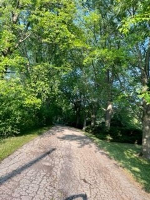 32865 N Us Highway 12 Volo IL 60041
