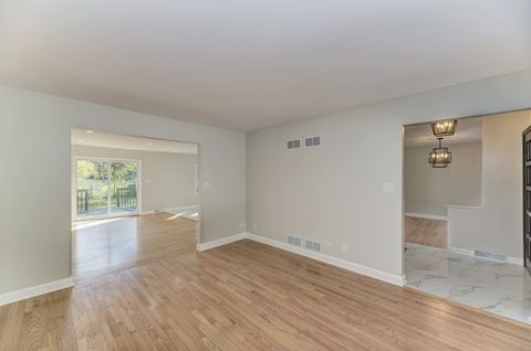 Tiny photo for 311 Montclare Lane, Wood Dale, IL 60191 (MLS # 12549848)