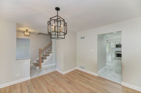 Tiny photo for 311 Montclare Lane, Wood Dale, IL 60191 (MLS # 12549848)