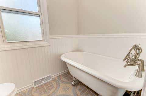 Tiny photo for 311 Montclare Lane, Wood Dale, IL 60191 (MLS # 12549848)