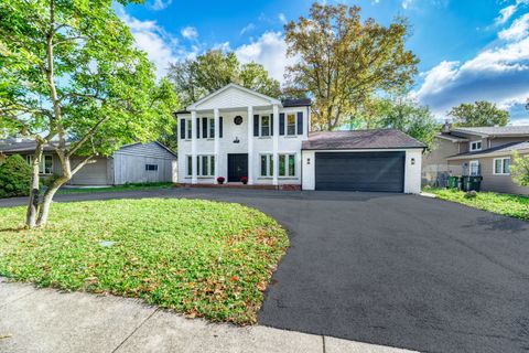 Tiny photo for 311 Montclare Lane, Wood Dale, IL 60191 (MLS # 12549848)