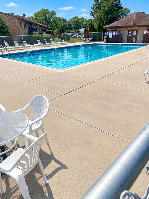 Tiny photo for 816 E Old Willow Road #209, Prospect Heights, IL 60070 (MLS # 12714912)
