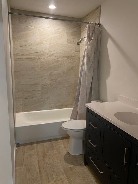 Tiny photo for 816 E Old Willow Road #209, Prospect Heights, IL 60070 (MLS # 12714912)