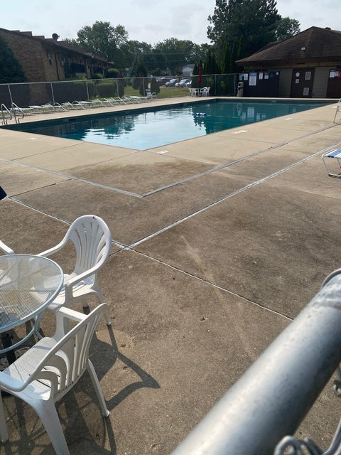 Tiny photo for 816 E Old Willow Road #209, Prospect Heights, IL 60070 (MLS # 12714912)