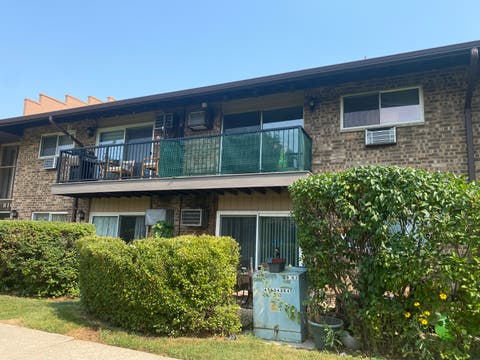 Tiny photo for 816 E Old Willow Road #209, Prospect Heights, IL 60070 (MLS # 12714912)