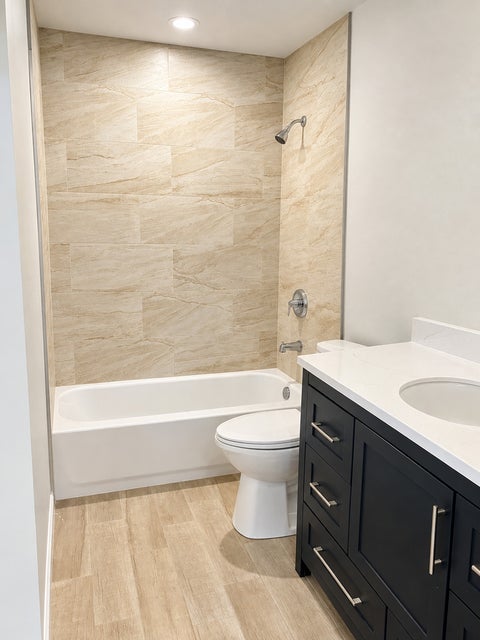 Tiny photo for 816 E Old Willow Road #209, Prospect Heights, IL 60070 (MLS # 12714912)