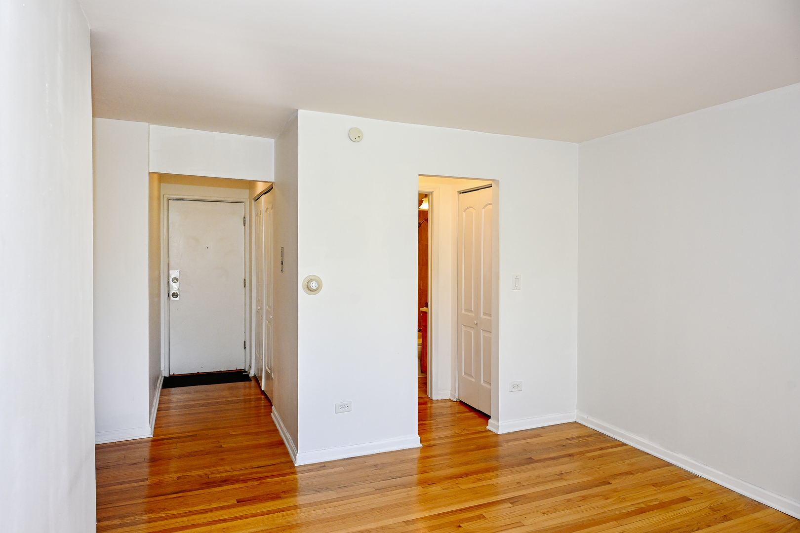 1415 W Lunt Avenue 408