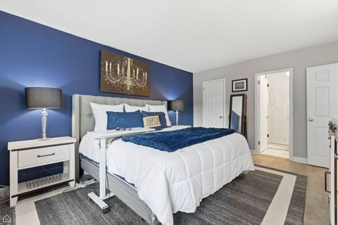 Tiny photo for 2970 N Lake Shore Drive #4B, Chicago, IL 60657 (MLS # 12549432)
