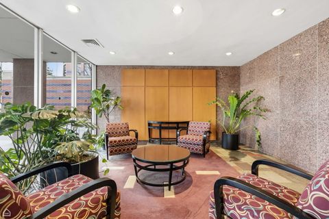 Tiny photo for 2970 N Lake Shore Drive #4B, Chicago, IL 60657 (MLS # 12549432)