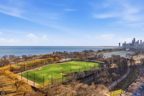 Tiny photo for 2970 N Lake Shore Drive #4B, Chicago, IL 60657 (MLS # 12549432)