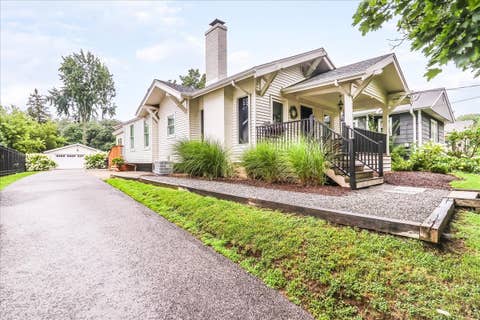 Tiny photo for 225 Coolidge Avenue, Barrington, IL 60010 (MLS # 12733199)