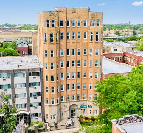 5860 N Kenmore Avenue 510 Chicago IL 60660