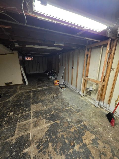 Tiny photo for 15518 Maple Street, South Holland, IL 60473 (MLS # 12610254)