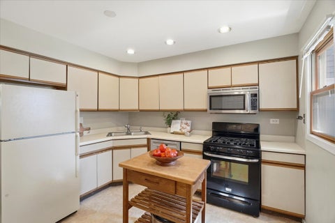 Tiny photo for 34322 N Birch Lane #15C, Gurnee, IL 60031 (MLS # 12710498)