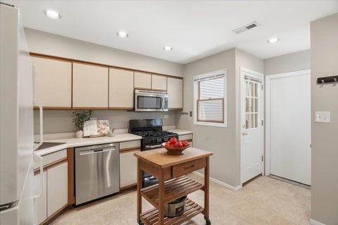 Tiny photo for 34322 N Birch Lane #15C, Gurnee, IL 60031 (MLS # 12710498)