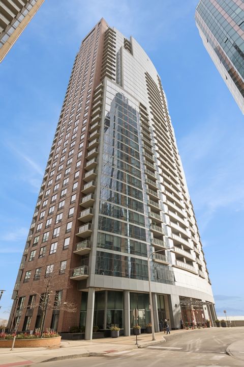 Photo of 450 E Waterside Drive #402, Chicago, IL 60601 (MLS # 12433025)