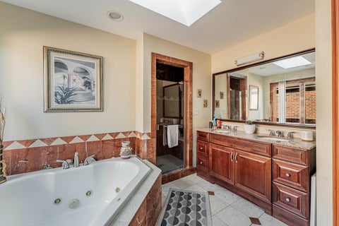 Tiny photo for 7124 W 81st Place, Burbank, IL 60459 (MLS # 12795153)