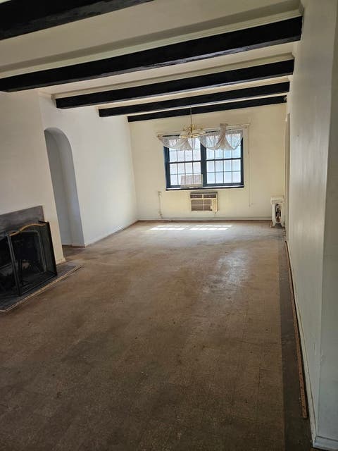 Tiny photo for 7855B S SOUTH SHORE Drive #3E, Chicago, IL 60649 (MLS # 12604342)