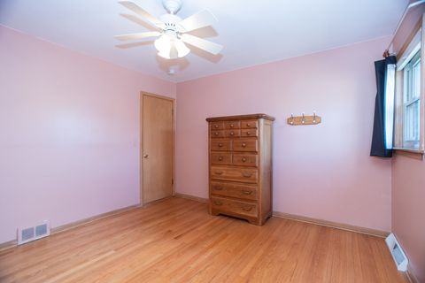 Tiny photo for 7349 W Crain Street, Niles, IL 60714 (MLS # 12489826)