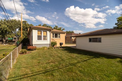 Tiny photo for 7349 W Crain Street, Niles, IL 60714 (MLS # 12489826)