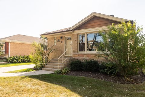 Tiny photo for 7349 W Crain Street, Niles, IL 60714 (MLS # 12489826)