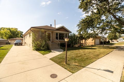 Tiny photo for 7349 W Crain Street, Niles, IL 60714 (MLS # 12489826)