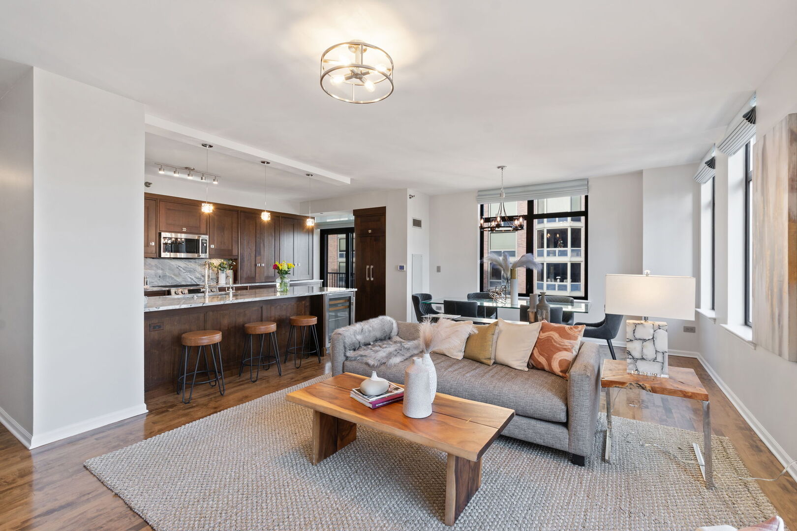 1122 N Dearborn Street 25H