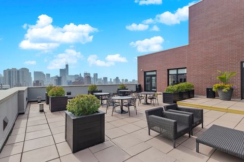 Tiny photo for 1122 N Dearborn Street #25H, Chicago, IL 60610 (MLS # 12512635)