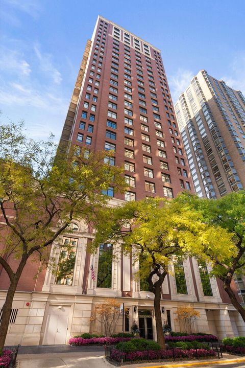 Tiny photo for 1122 N Dearborn Street #25H, Chicago, IL 60610 (MLS # 12512635)