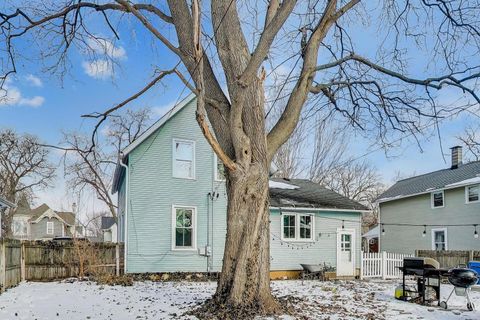 Tiny photo for 315 Liberty Street, West Dundee, IL 60118 (MLS # 12559393)