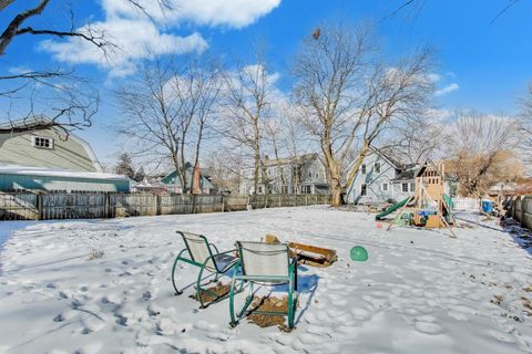 Tiny photo for 315 Liberty Street, West Dundee, IL 60118 (MLS # 12559393)