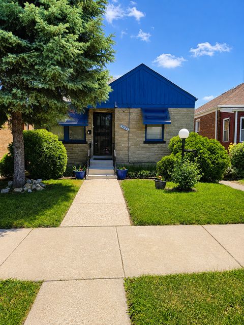 Photo of 9823 S Drexel Avenue, Chicago, IL 60628 (MLS # 12662495)