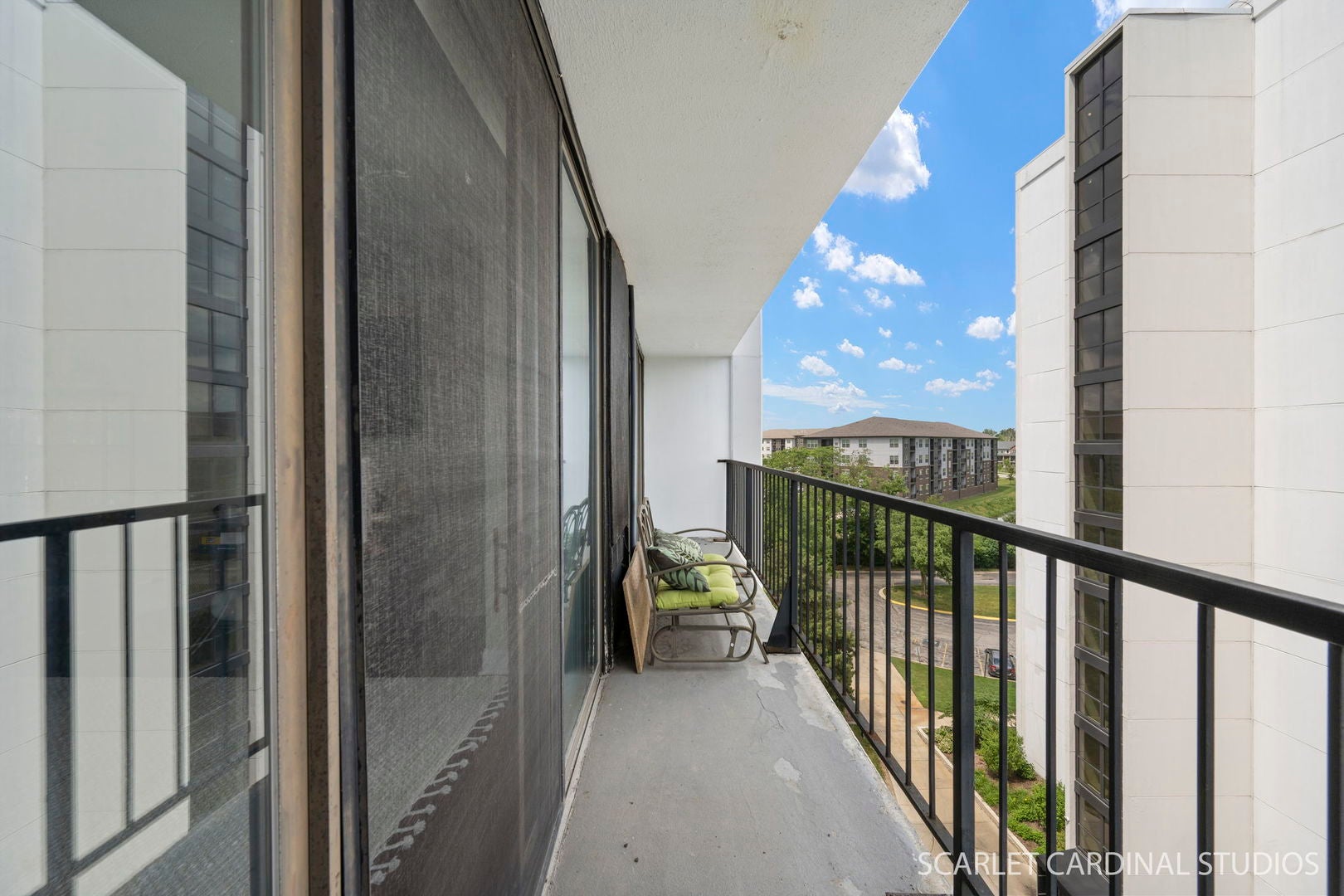 2005 S Finley Road 703