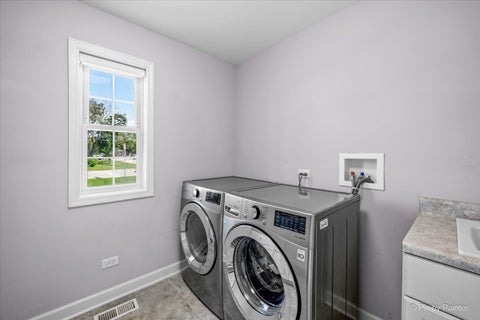 Tiny photo for 400 Spruce Avenue, Bensenville, IL 60106 (MLS # 12754493)