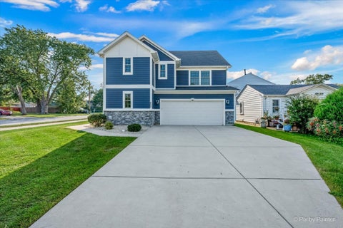 Tiny photo for 400 Spruce Avenue, Bensenville, IL 60106 (MLS # 12754493)