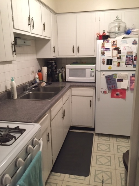 510 W Fullerton Parkway 311