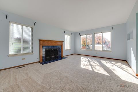 Tiny photo for 2736 BLUEWATER Circle, Naperville, IL 60564 (MLS # 12526634)
