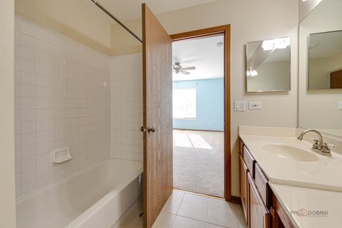 Tiny photo for 2736 BLUEWATER Circle, Naperville, IL 60564 (MLS # 12526634)