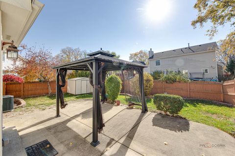 Tiny photo for 2736 BLUEWATER Circle, Naperville, IL 60564 (MLS # 12526634)